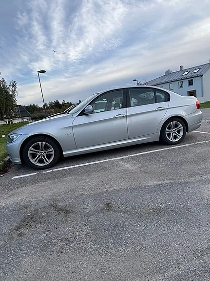 BMW 318D 2012 photo 4