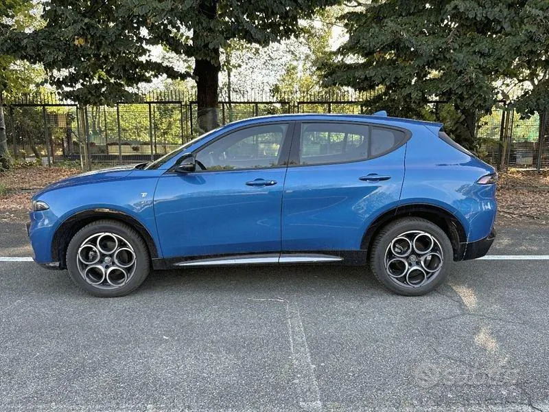 Alfa Romeo Tonale 2024 photo 2