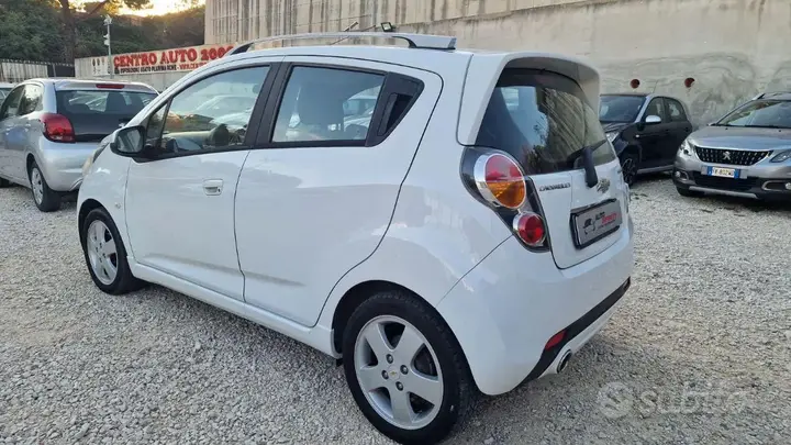 Chevrolet Spark 2012 photo 4
