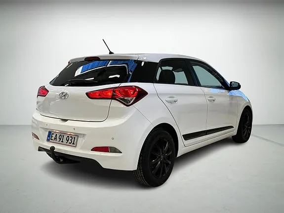 Hyundai I20 2015 photo 2