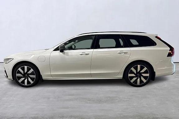 Volvo V90 2025 photo 2