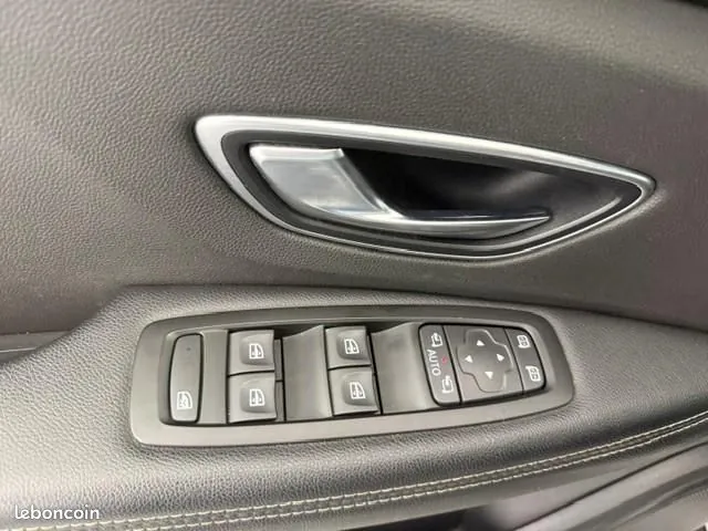 Renault Grand Scenic 2019 photo 3