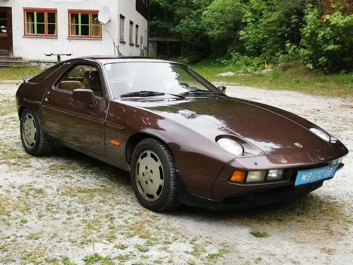 Porsche 928 1981 photo 3