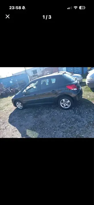 Peugeot 207 2010 photo 2