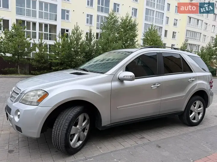 Mercedes-Benz M-Class 2005 photo 5
