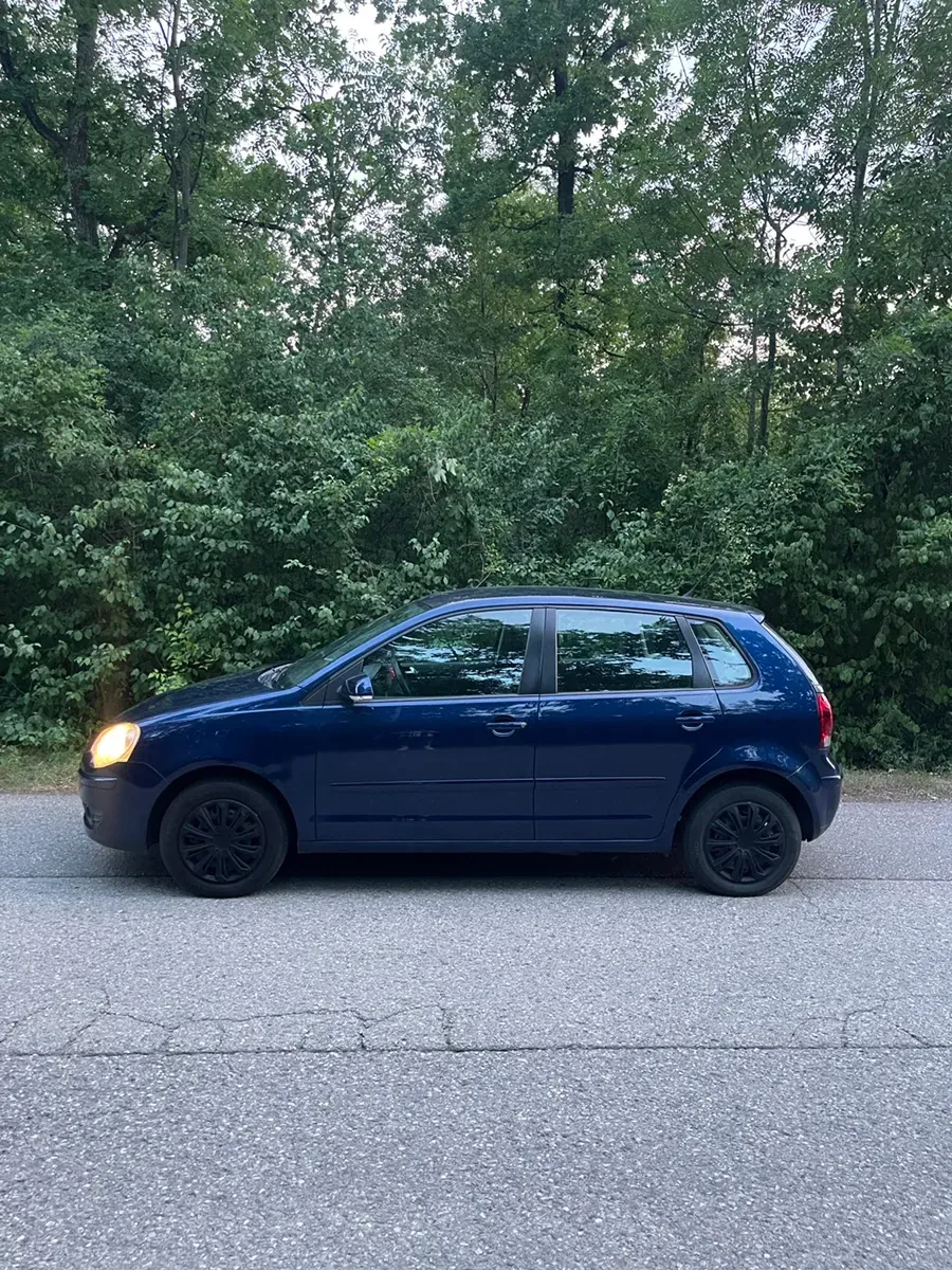 Volkswagen Polo 2009 photo 2