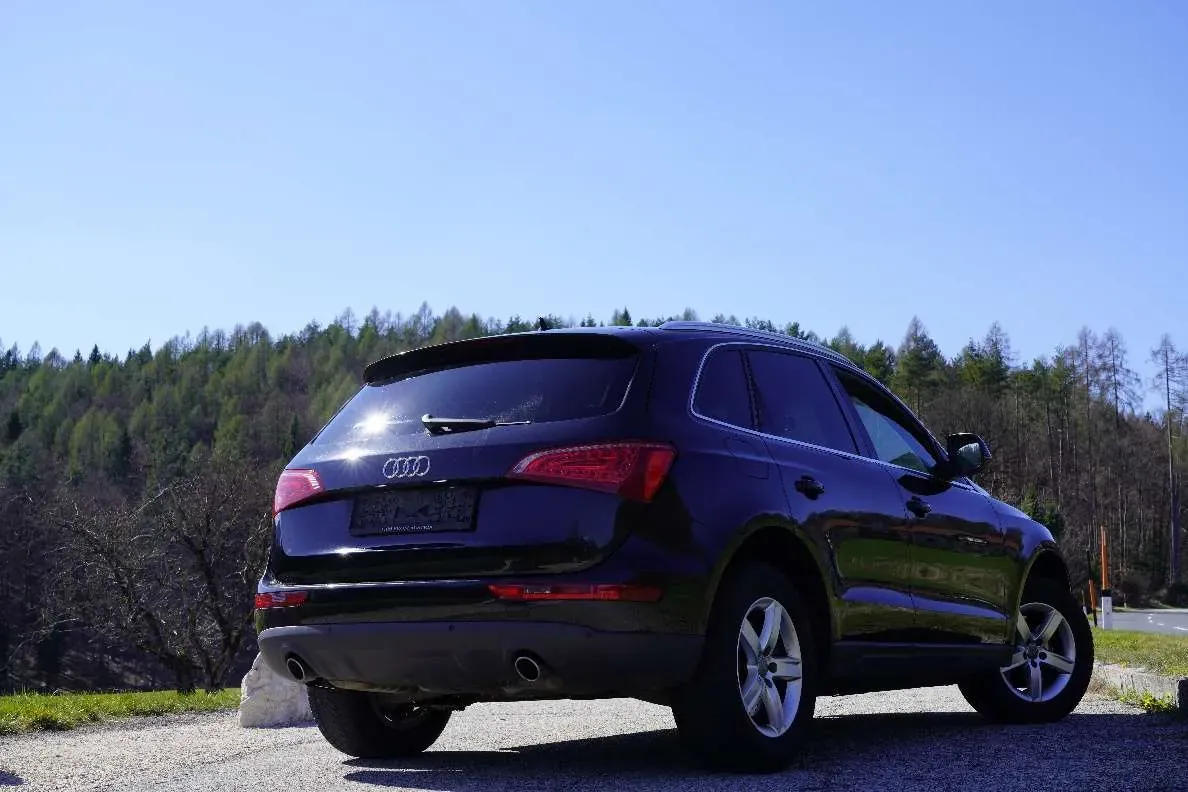 Audi Q5 2009 photo 2