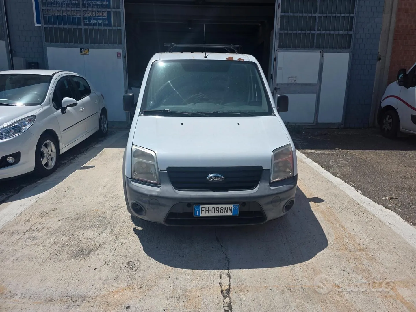 Ford Transit Connect 2011 photo 2