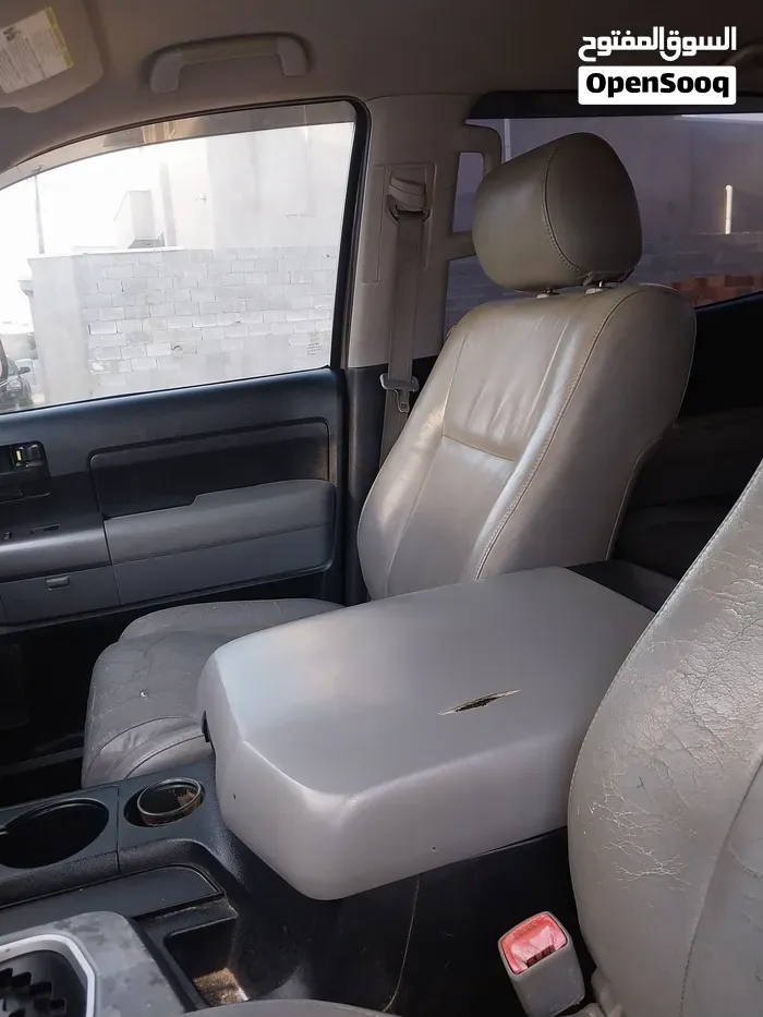 Toyota Tundra 2012 photo 2