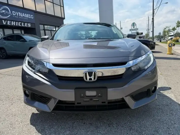 Honda Civic 2018 photo 2