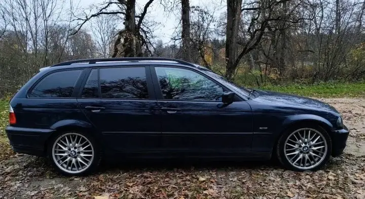 BMW 325I 2000 photo 3