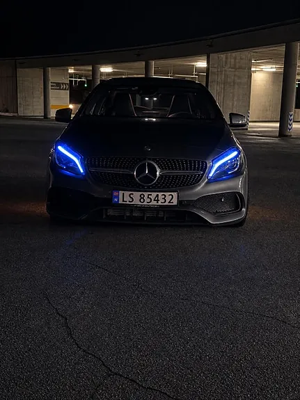 Mercedes-Benz A180