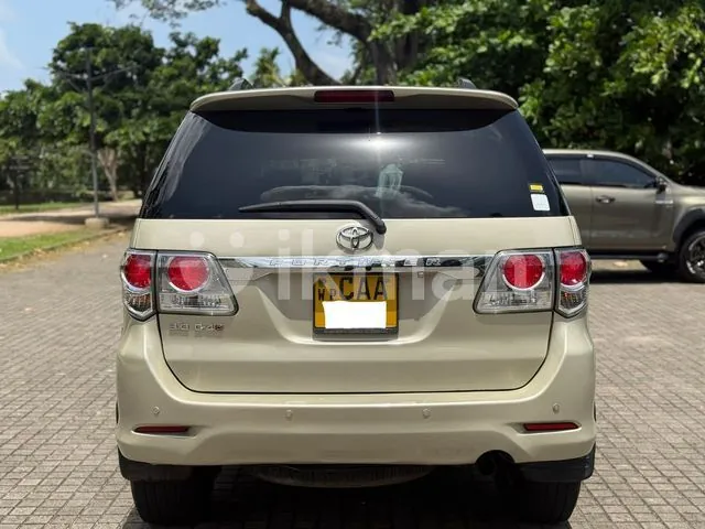 Toyota Fortuner 2013 photo 5