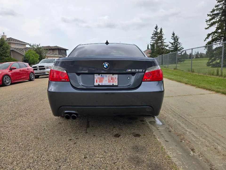 BMW 5 Series 2010 photo 5