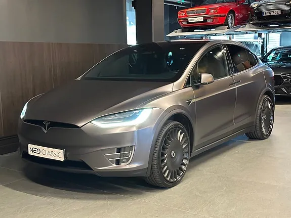 Tesla Model X 2019 photo 2