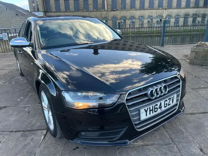Audi A4 2014 photo 2