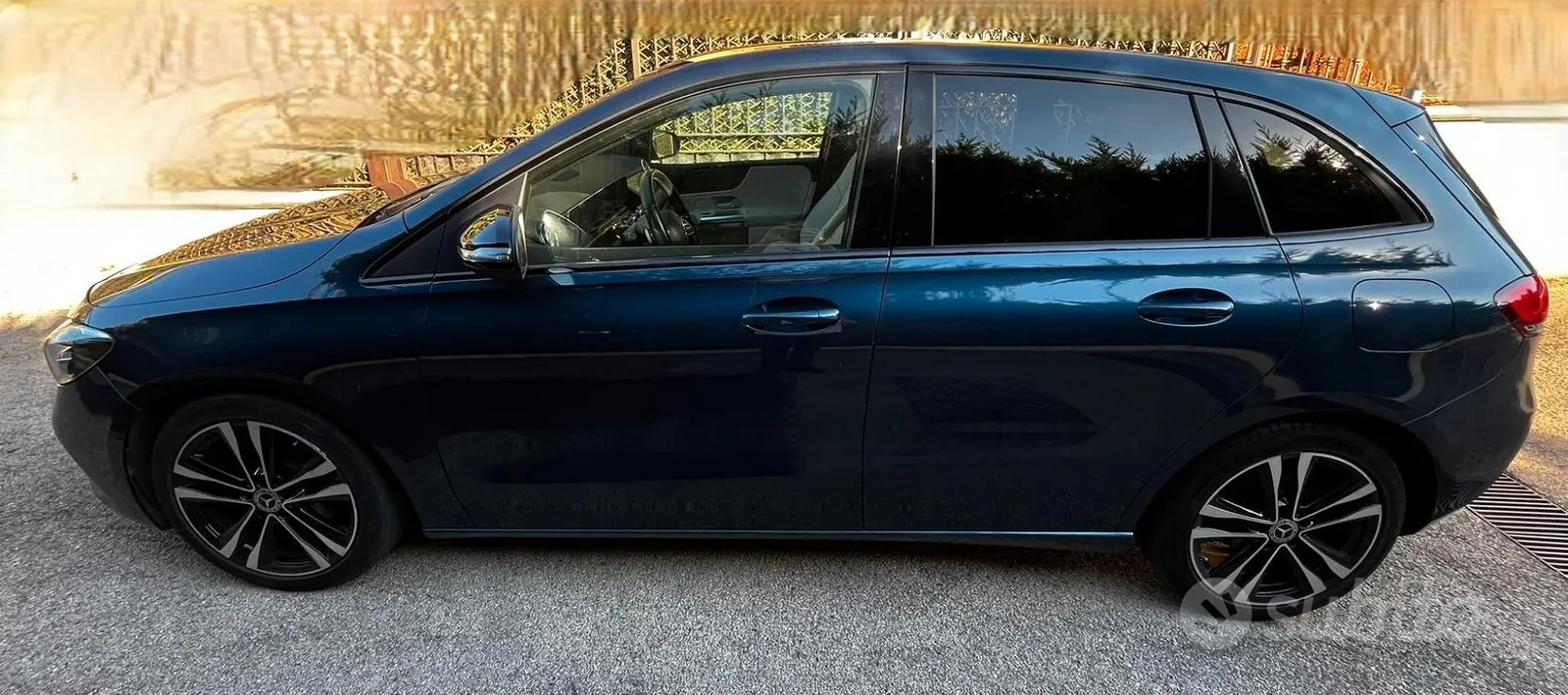Mercedes-Benz B-Class 2020 photo 3