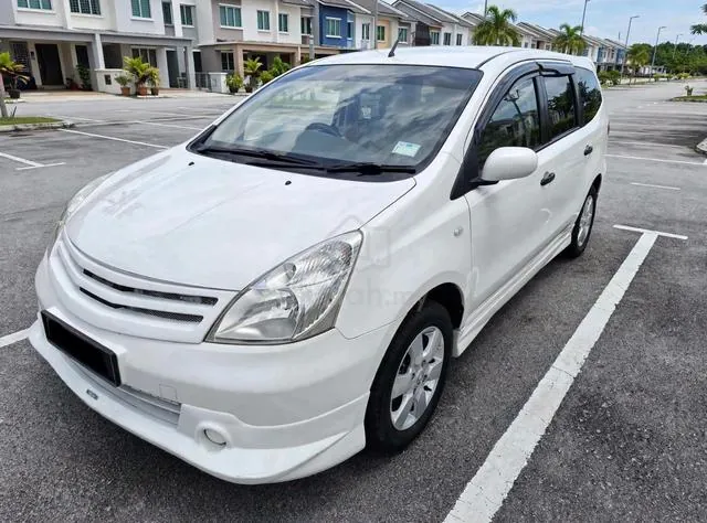 Nissan Livina