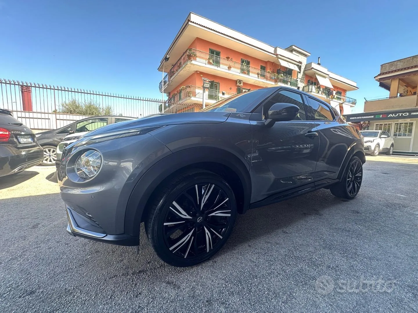 Nissan Juke 2023 photo 2