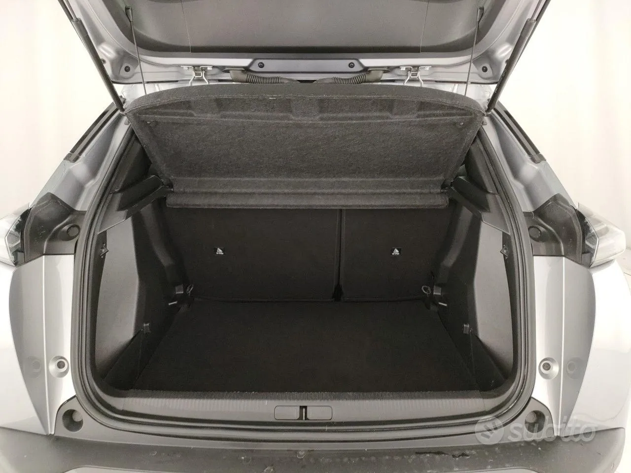 Peugeot 2008 2025 photo 4