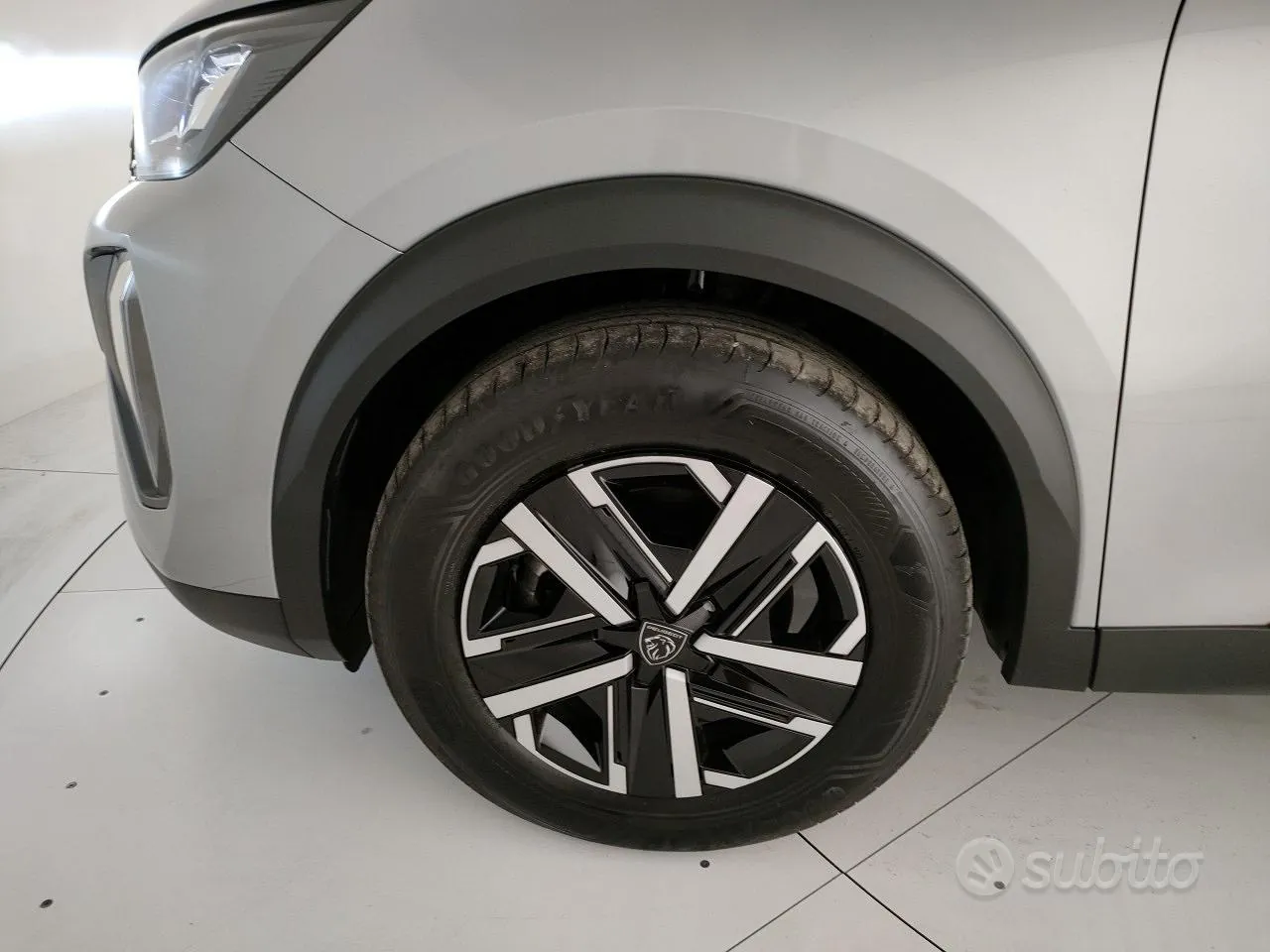 Peugeot 2008 2025 photo 5
