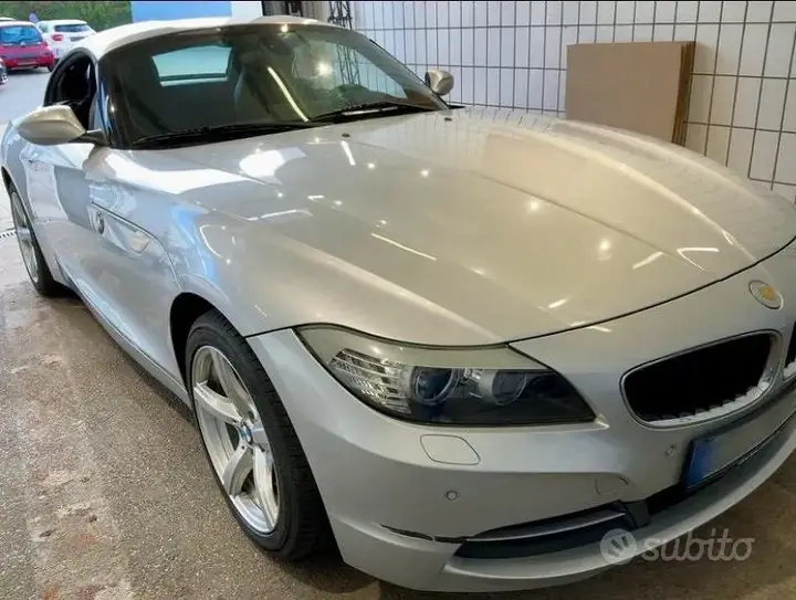 BMW Z4 2010 photo 3