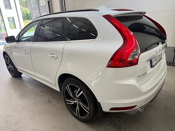Volvo Xc60 2017 photo 2