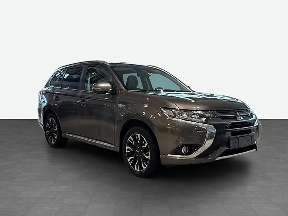 Mitsubishi Outlander 2018 photo 3