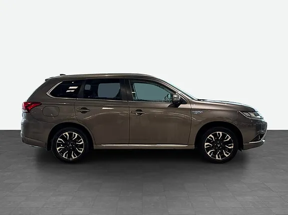 Mitsubishi Outlander 2018 photo 4