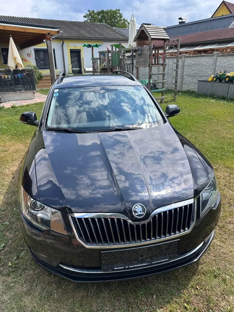 Skoda Superb 2014 photo 3