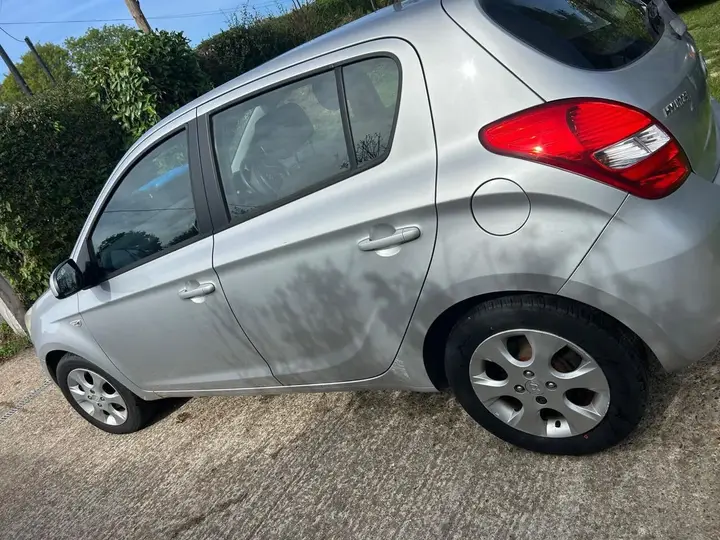 Hyundai I20 2009 photo 4