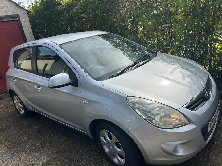 Hyundai I20 2009 photo 2