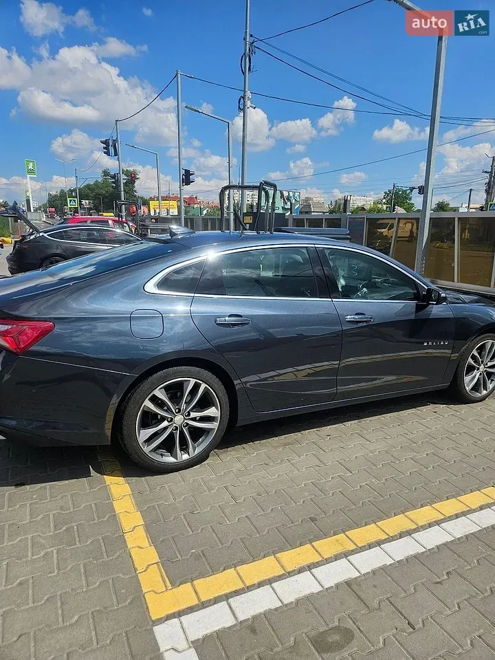 Chevrolet Malibu 2019 photo 2