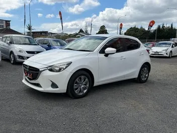 Mazda Demio 2016 photo 4