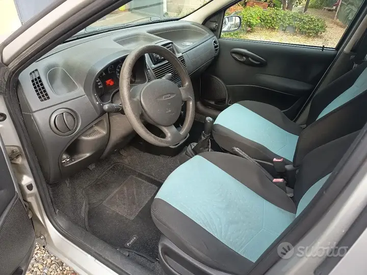 Fiat Punto 2007 photo 3