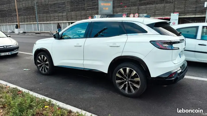Renault Austral 2023 photo 2
