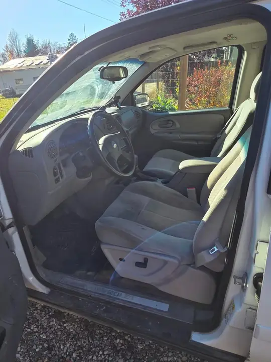 Chevrolet Trailblazer 2009 photo 2