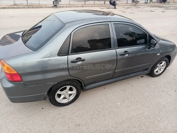 Suzuki Liana