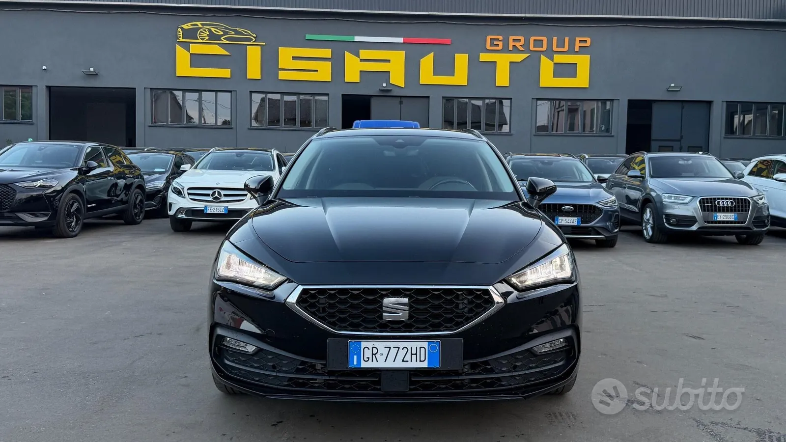 Seat Leon 2023 photo 2