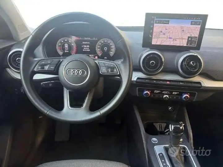 Audi Q2 2025 photo 4