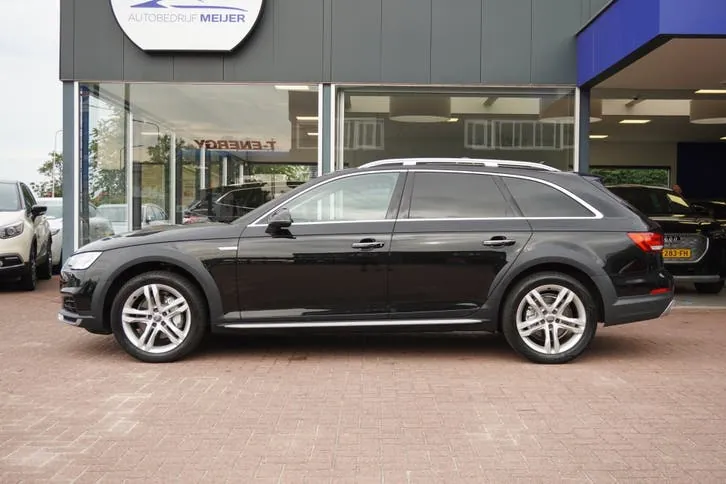 Audi A4 2016 photo 2
