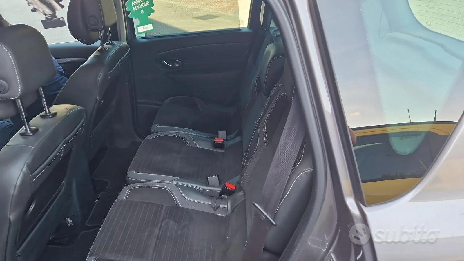 Renault Scenic 2013 photo 3