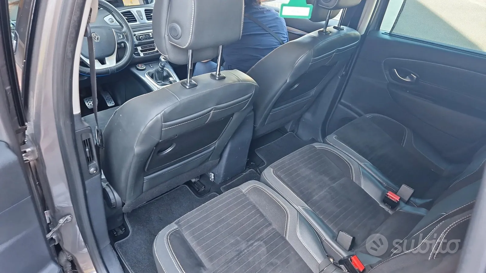 Renault Scenic 2013 photo 4