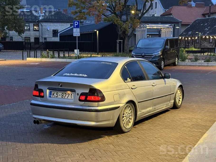 BMW E46 2003 photo 5