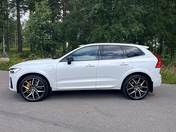 Volvo Xc60 2022 photo 2