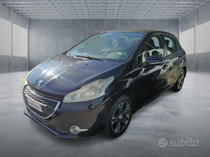 Peugeot 208 2014 photo 2
