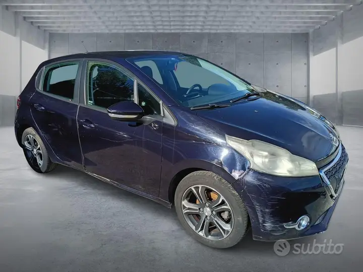 Peugeot 208 2014 photo 3