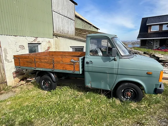 Ford Transit 1981 photo 2