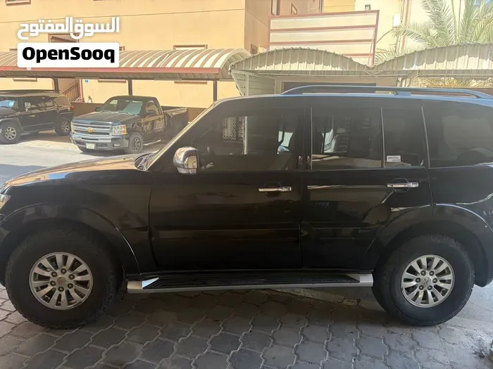 Mitsubishi Pajero 2014 photo 3