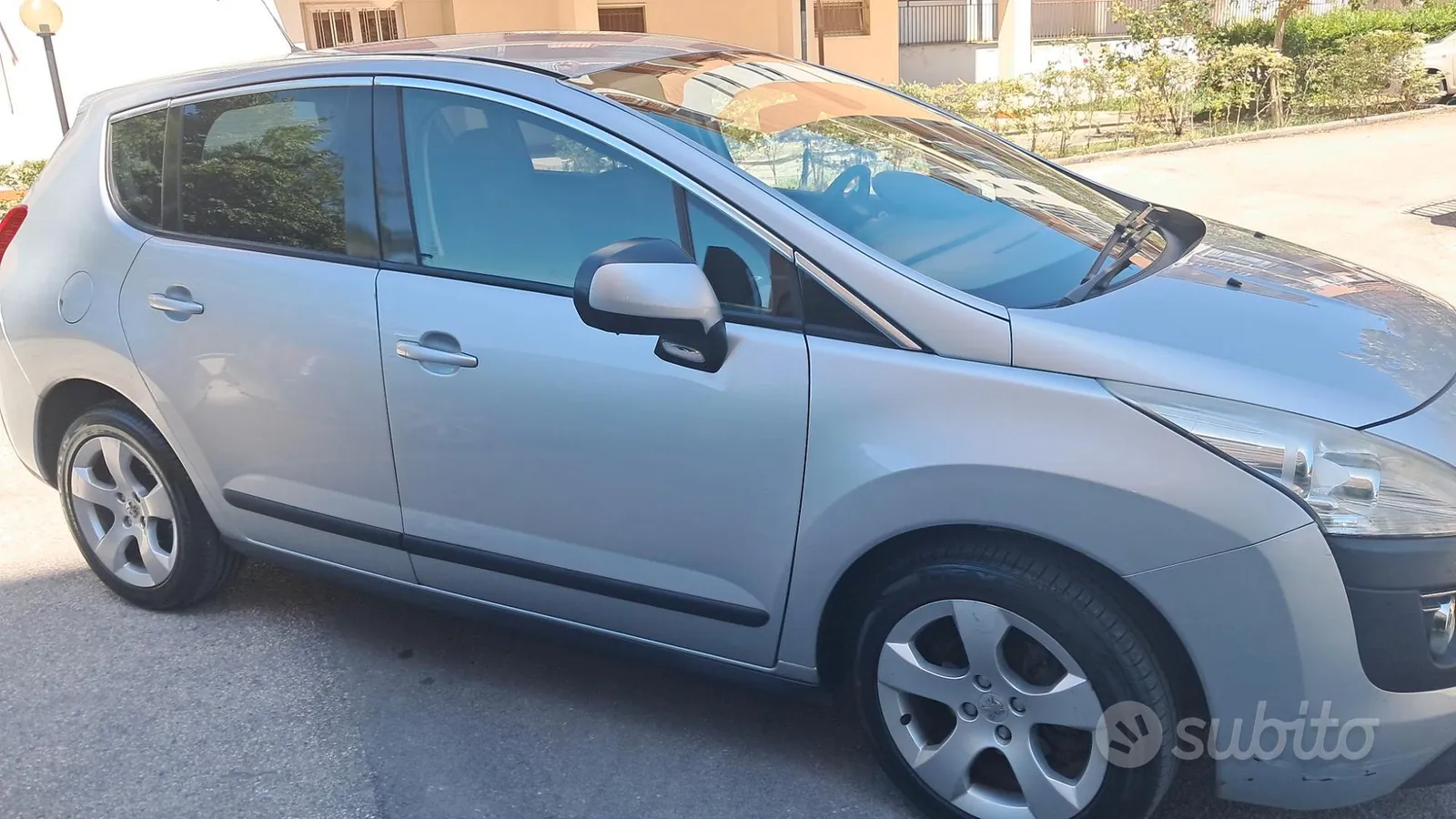 Peugeot 3008 2013 photo 2